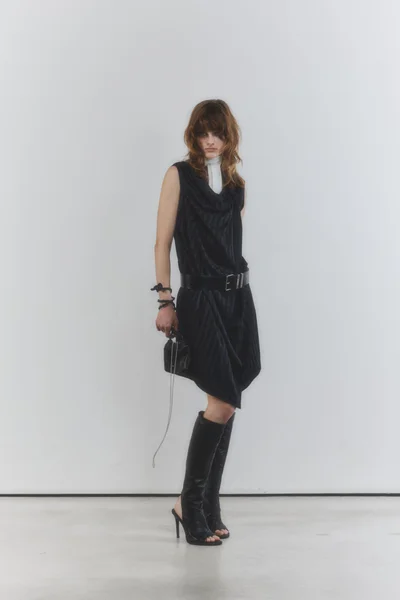 Look 24